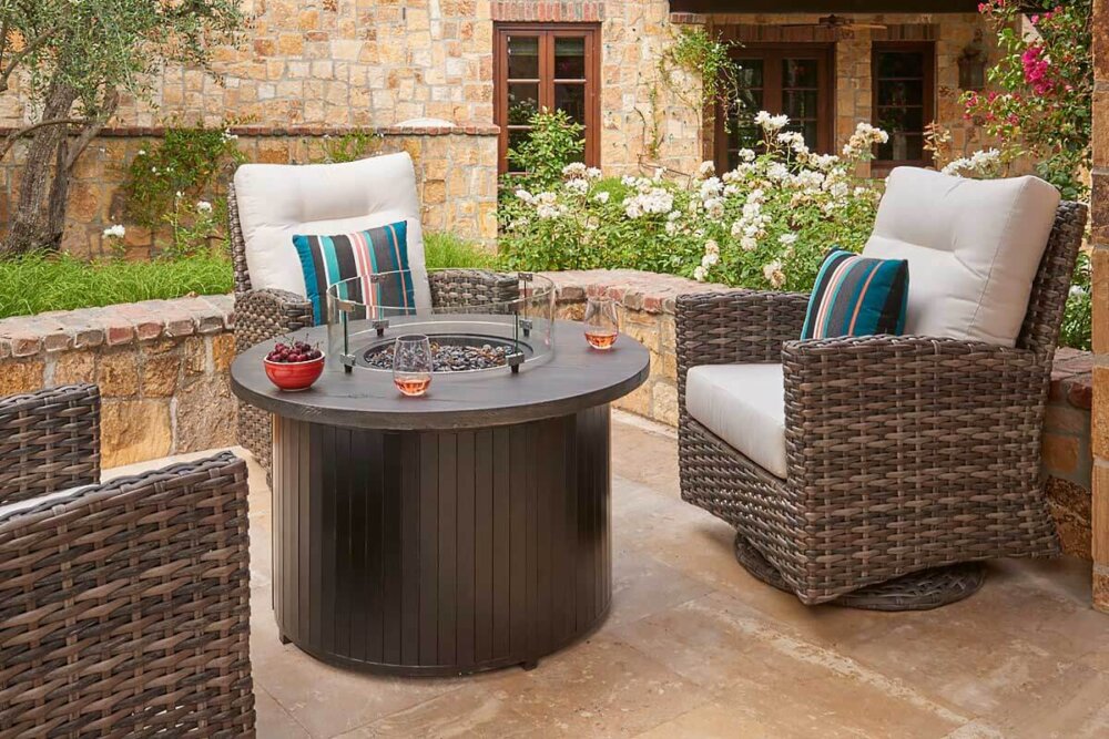 Cavalier 4 Piece Swivel Glider Fire Table Seating Set